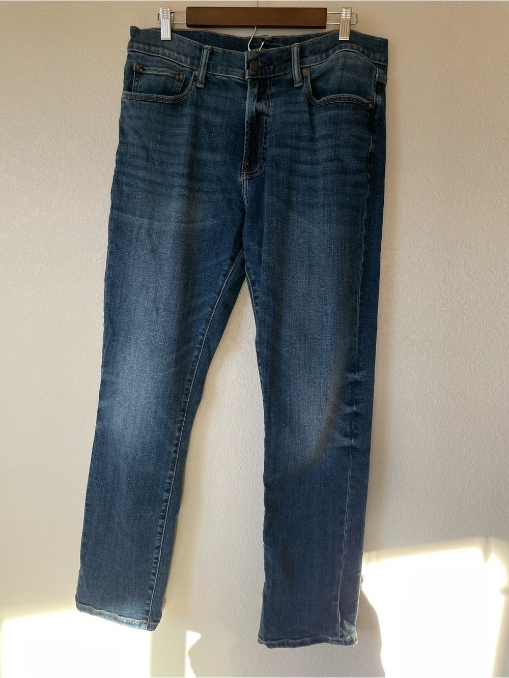Lucky Brand Men’s Jeans 34x32 Straight Leg Stretch Tencel Coolmax Denim